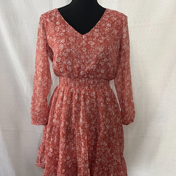 Hollister Dresses & Skirts - Hollister soft paisley boho dress pink super cute small - long sleeve - 0271